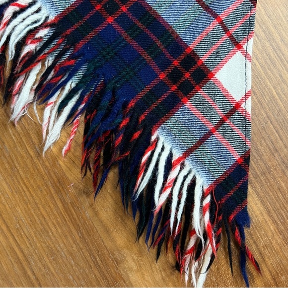 Tartan Plaid Fringe Shawl Wrap Vintage Wool Scottish Style Fall Spring Lewks - Picture 12 of 12